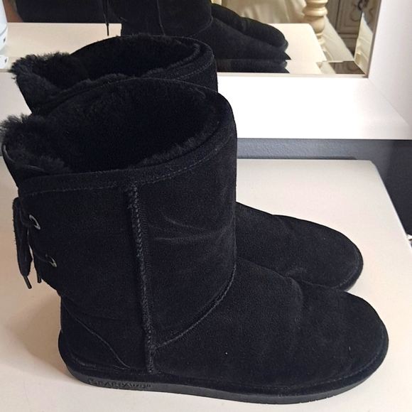 BearPaw Black Suede Slip On Boots with Sheep Skin Lining - Picture 5 of 11